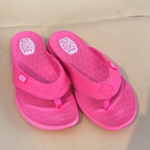 Hey Dude Bright Pink Christi Sandals flip flops size 8